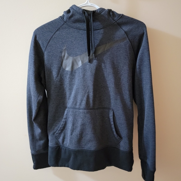 Nike Therma fit Hoodie - Picture 1 of 2